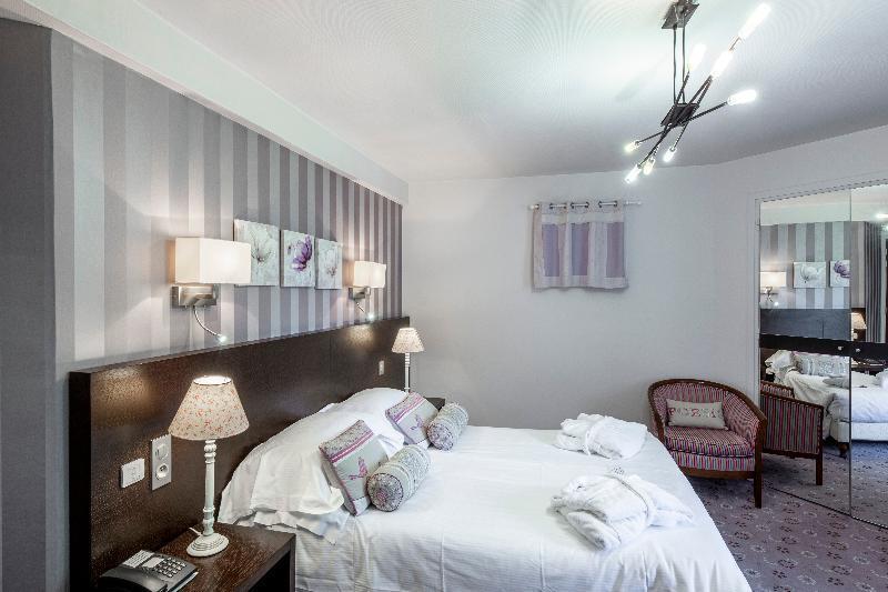 Le Bailliage Hotel & Spa Salers Εξωτερικό φωτογραφία
