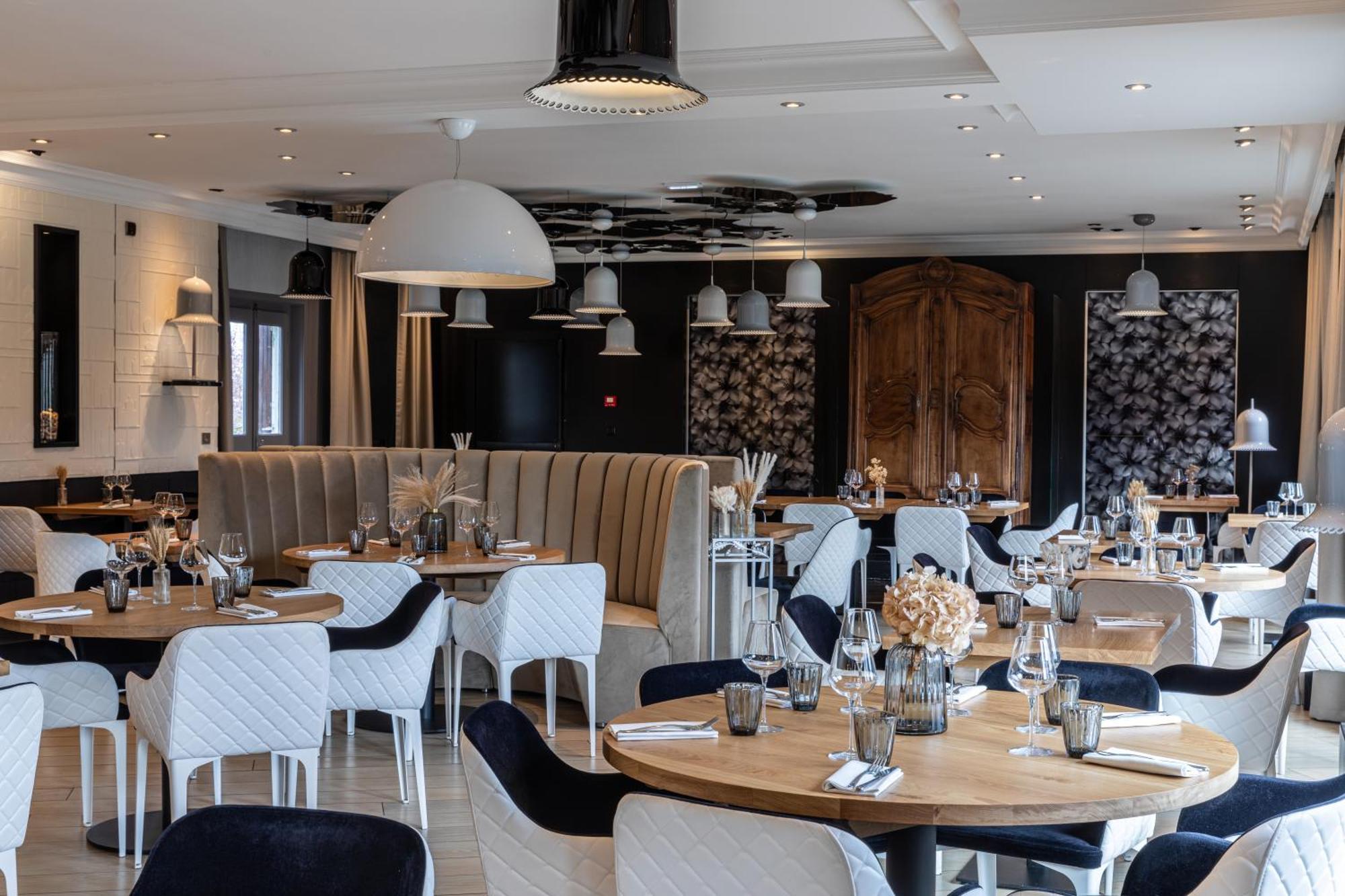 Le Bailliage Hotel & Spa Salers Εξωτερικό φωτογραφία