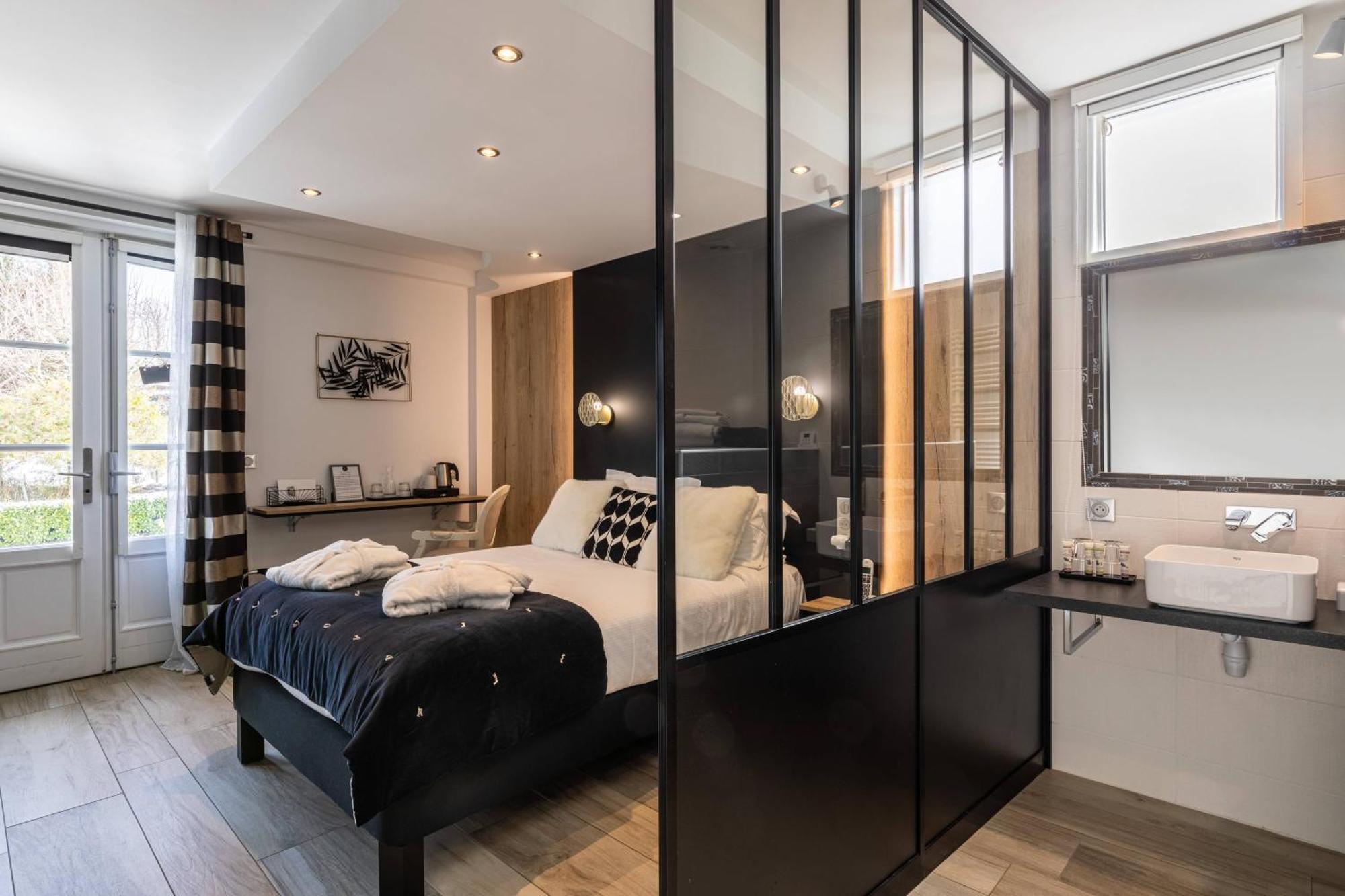 Le Bailliage Hotel & Spa Salers Δωμάτιο φωτογραφία